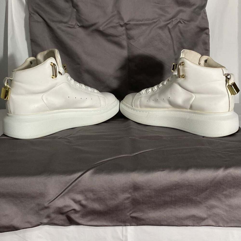 Alexander McQueen White and Red Handprint Sneakers - Picture 5 of 8